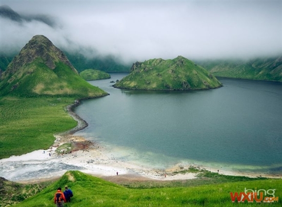 Win7首个动态主题 可自动获取Bing新壁纸